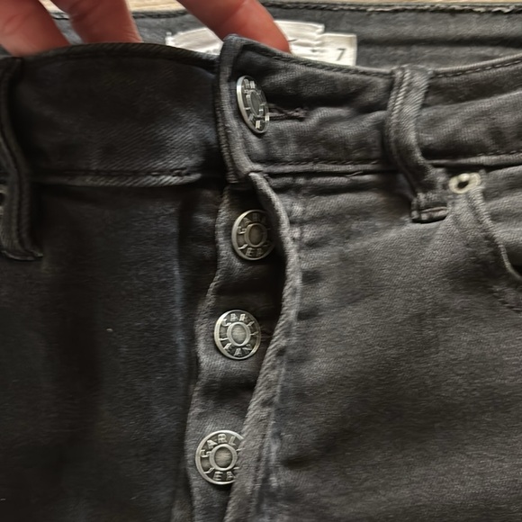 Carly Jean Los Angeles Laurel Wide Leg Jeans - Picture 5 of 7